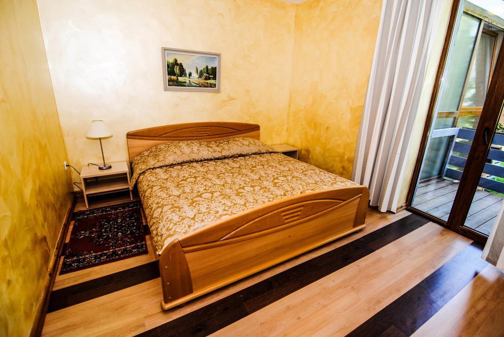 Guest House Ieva Sventoji Ngoại thất bức ảnh